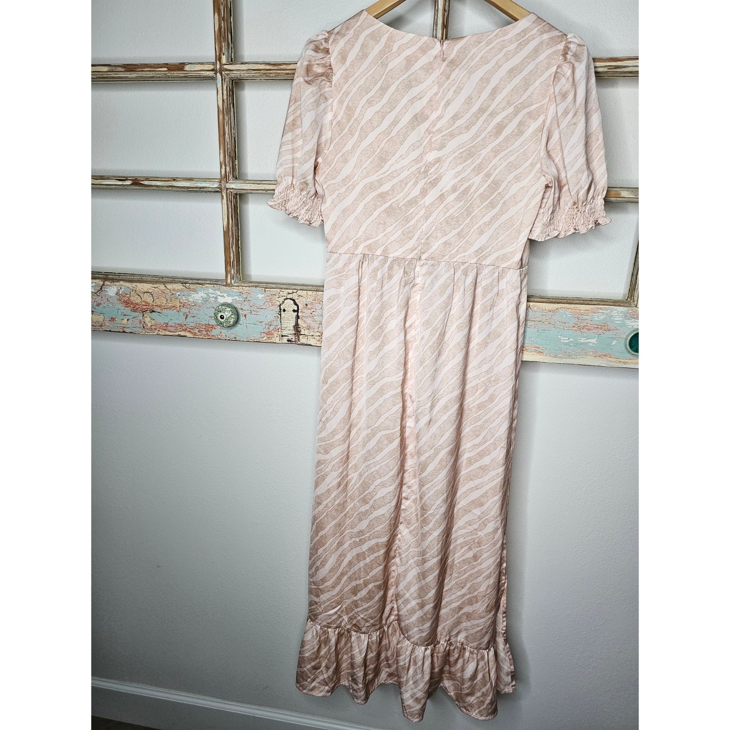 Saltwater Lux Satin Midi Dress Puff Sleeves Ruffled Bottom Size Small