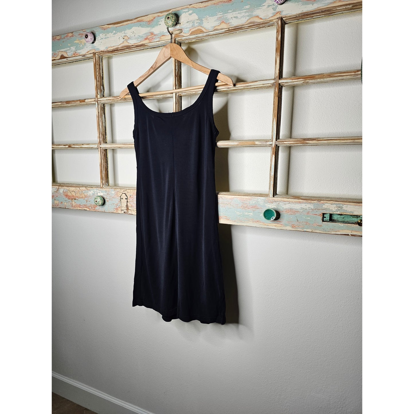 Vintage Black DKNY Sleeveless Flowy Dress Ladies size Petite Small