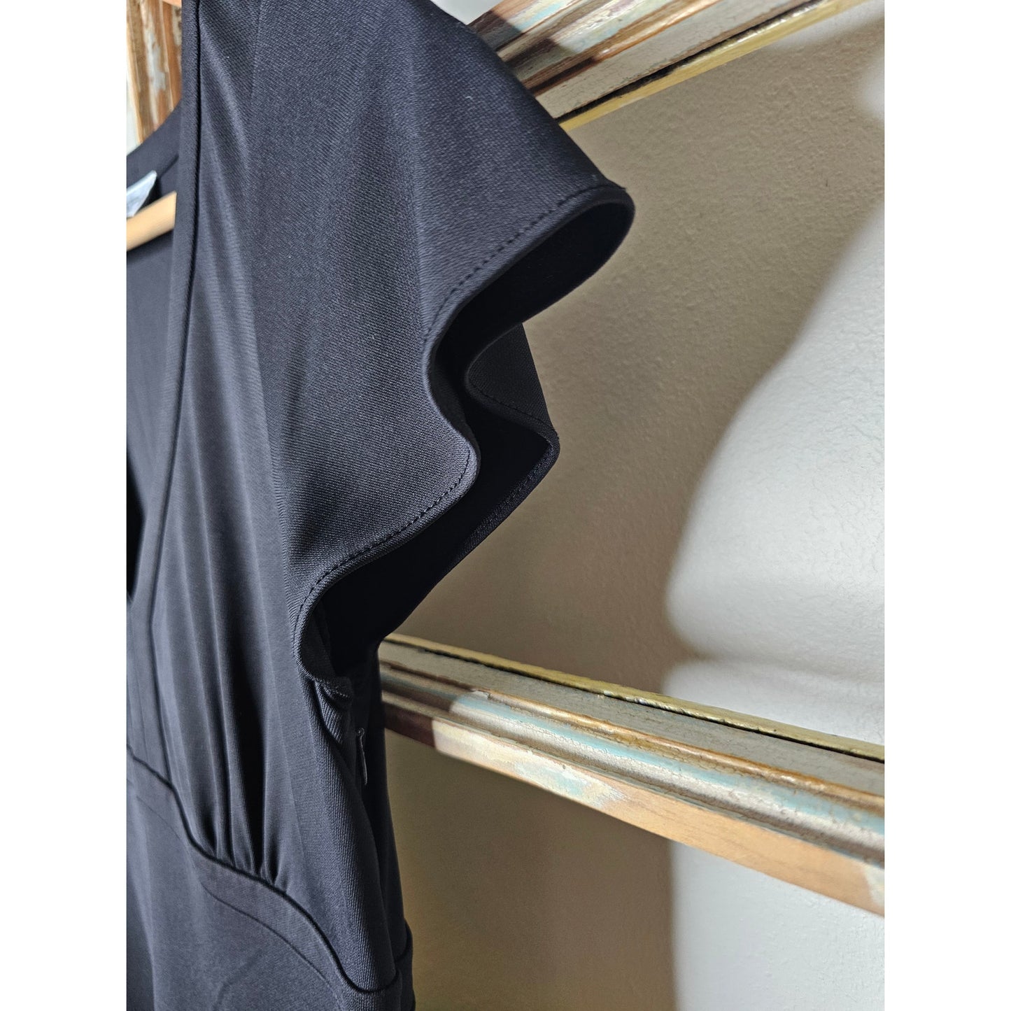 Loft Ann Taylor Black Short Sleeve Straight Dress Ladies Size 4