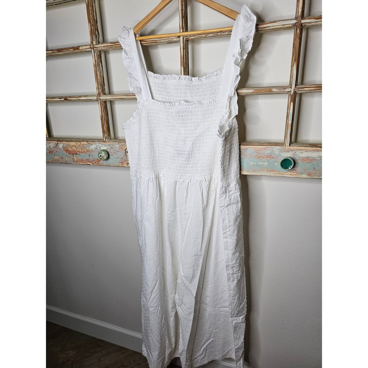 NWT Eloquii Ruffle Shoulder Sleeveless Cropped White Dot Jumpsuit Size 28