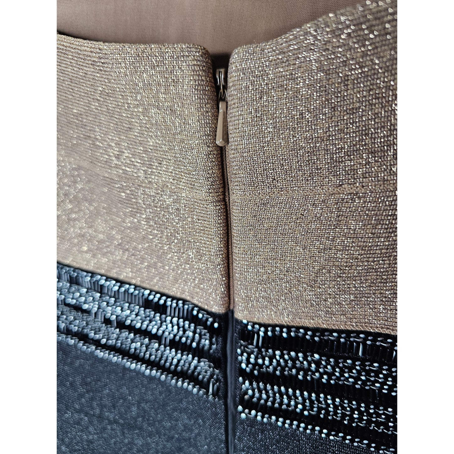 NWT Carmen Marc Valvo Two-Tone Metallic Bandage Dress With beaded belt size Large