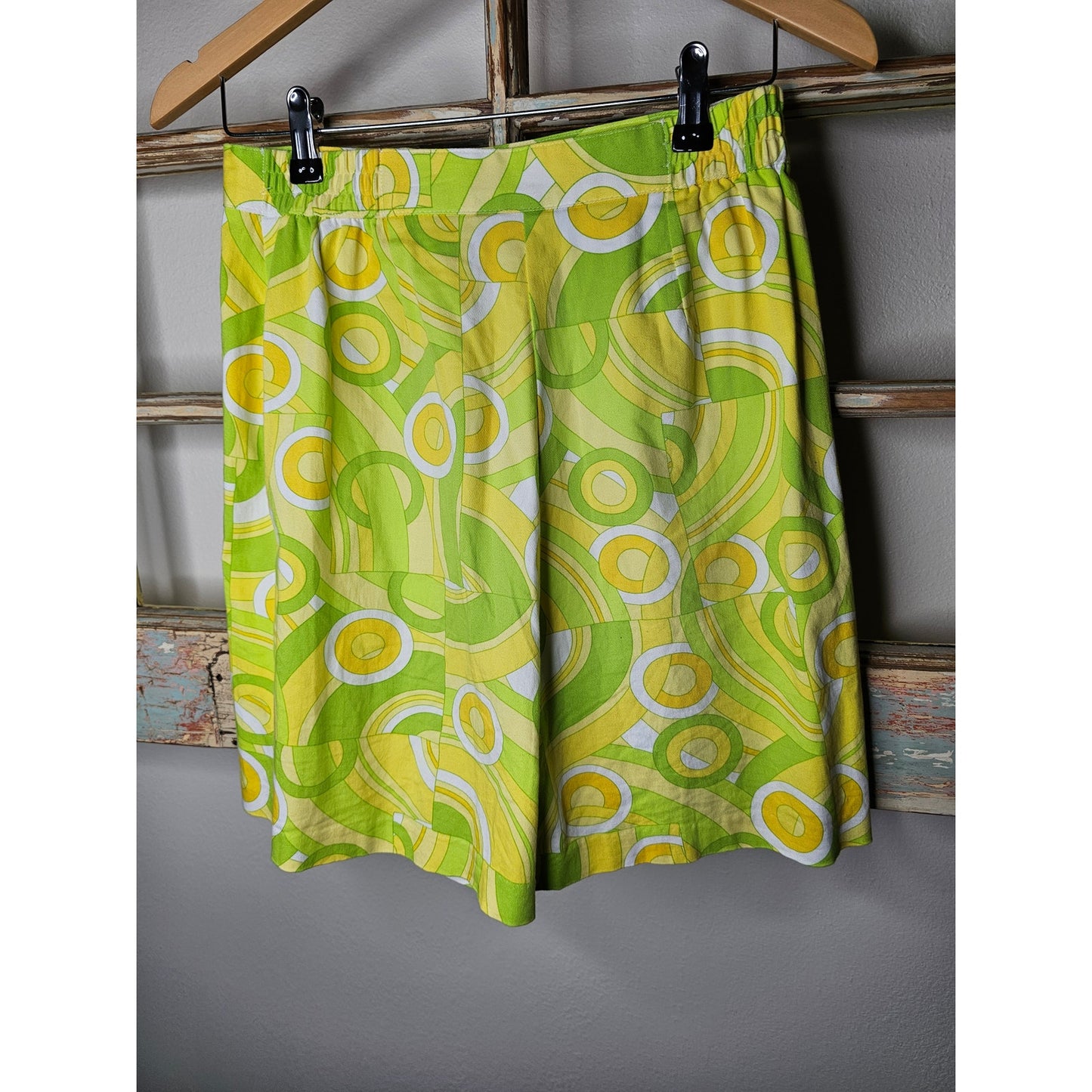 Retro MOD 60's Vibe Skort Ladies Size 10 yellows & Greens