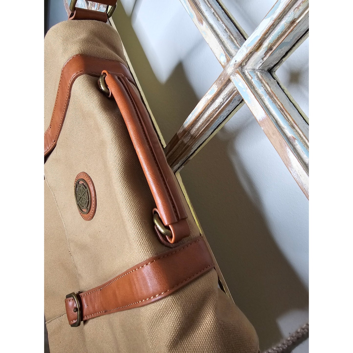 The Danbury Mint Tan Canvas Shoulder Messenger Laptop Bag