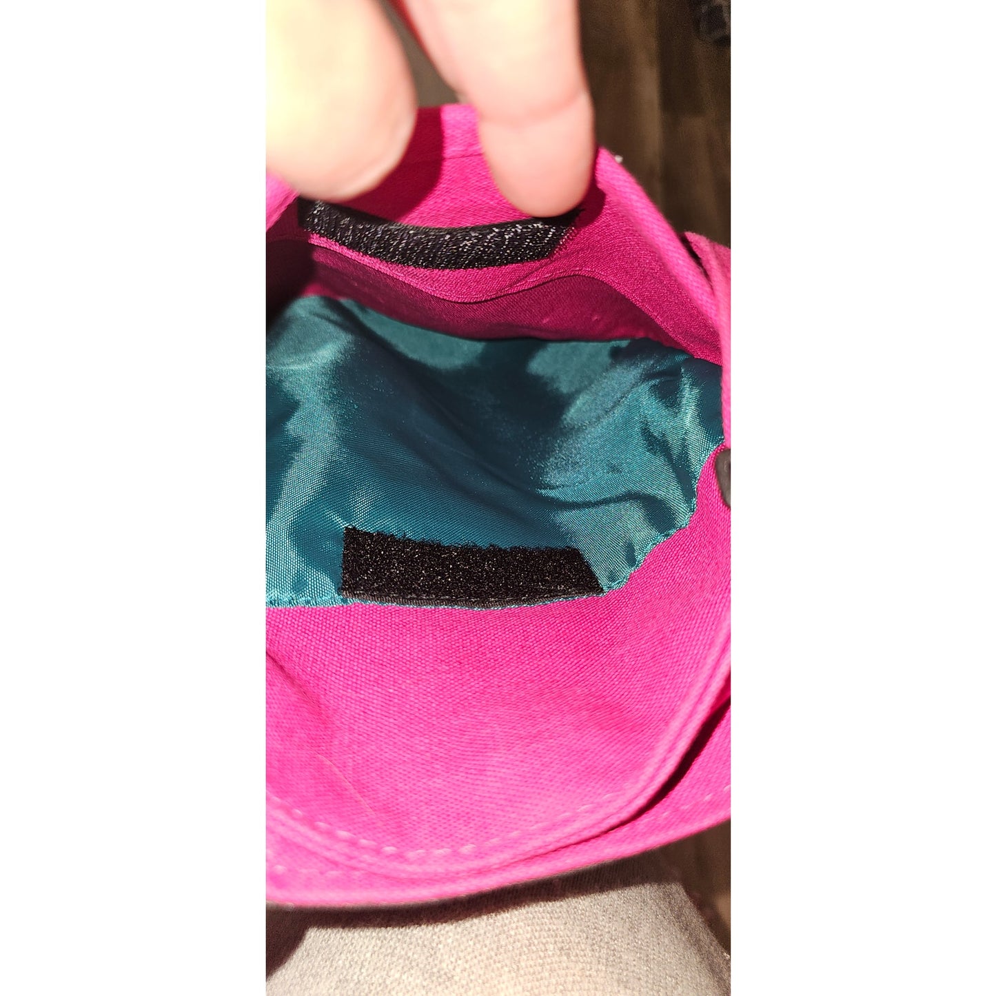 Kavu Keeper Hot Pink Crossbody Bag Snap Closure Canvas Shoulder Purse