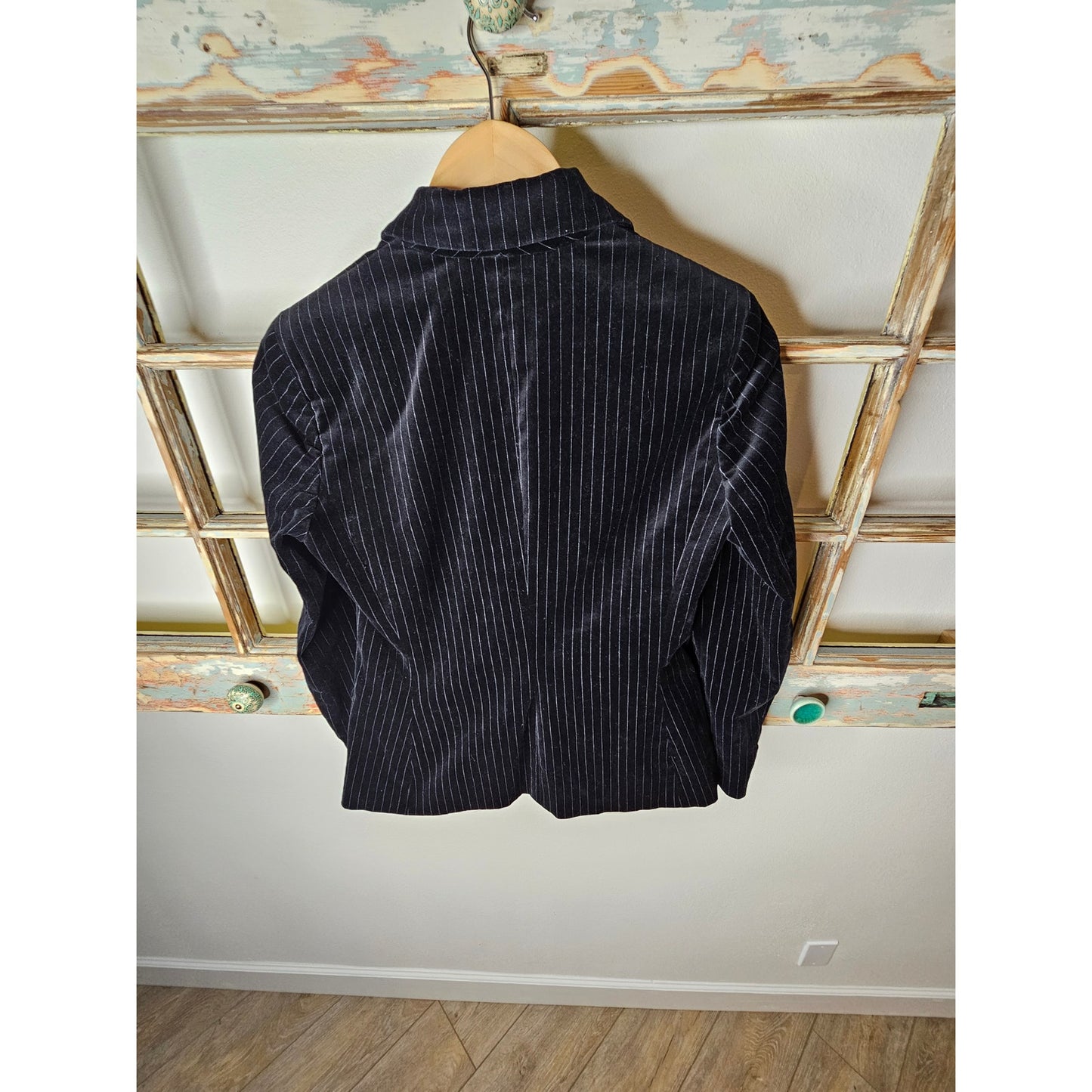 Lauren Ralph Lauren Black Velvet Blazer with Pinstripes Ladies size Small