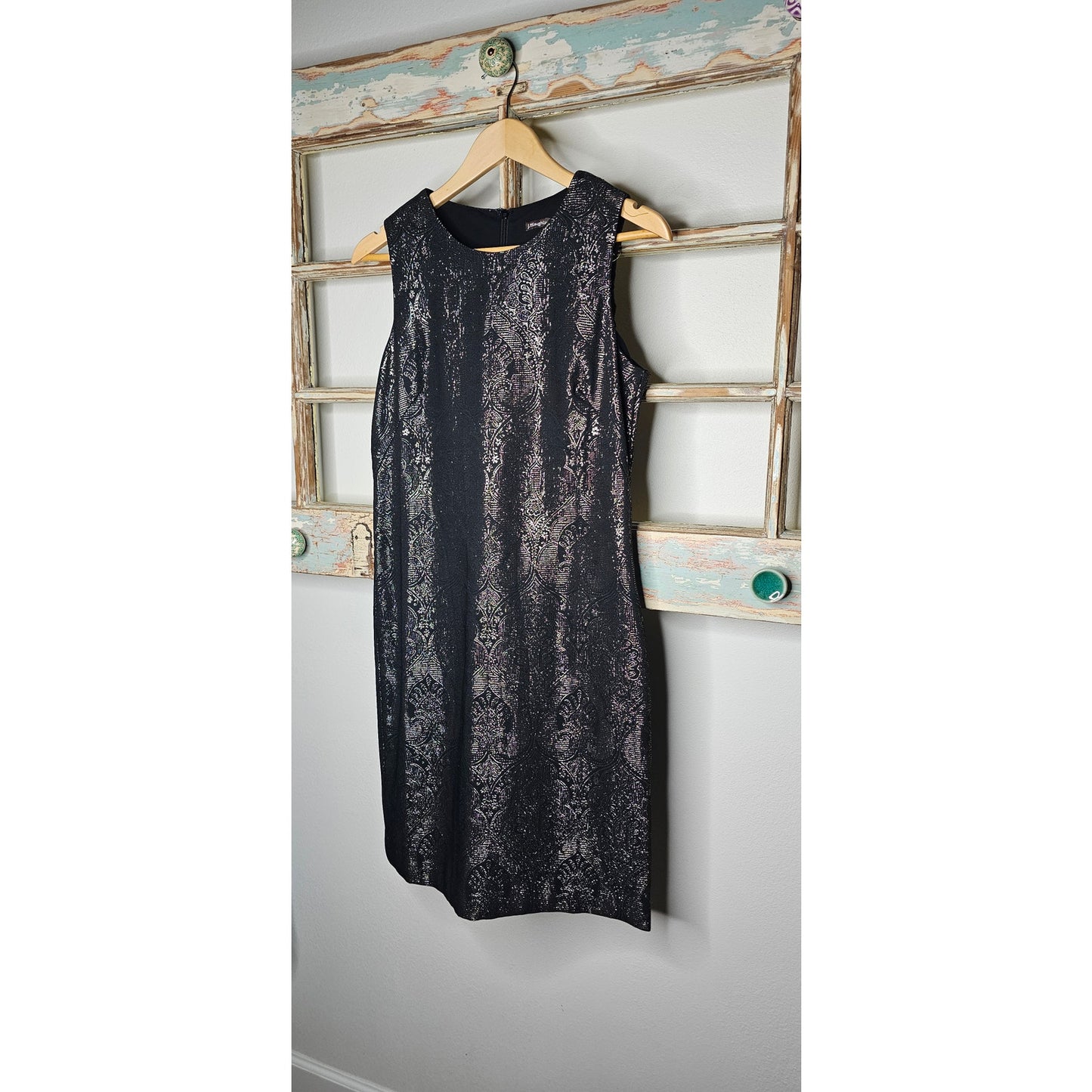 J. Mclaughlin black/pewter metallic floral sleeveless knee length Dress ladies size 6