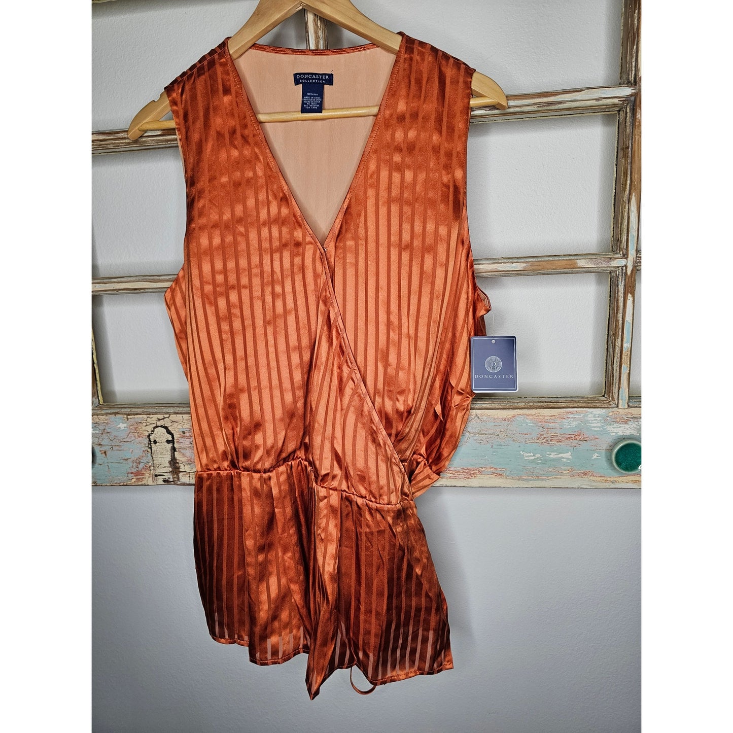 NWT Doncaster Collection Silk Sleeveless Wrap Top Size Large