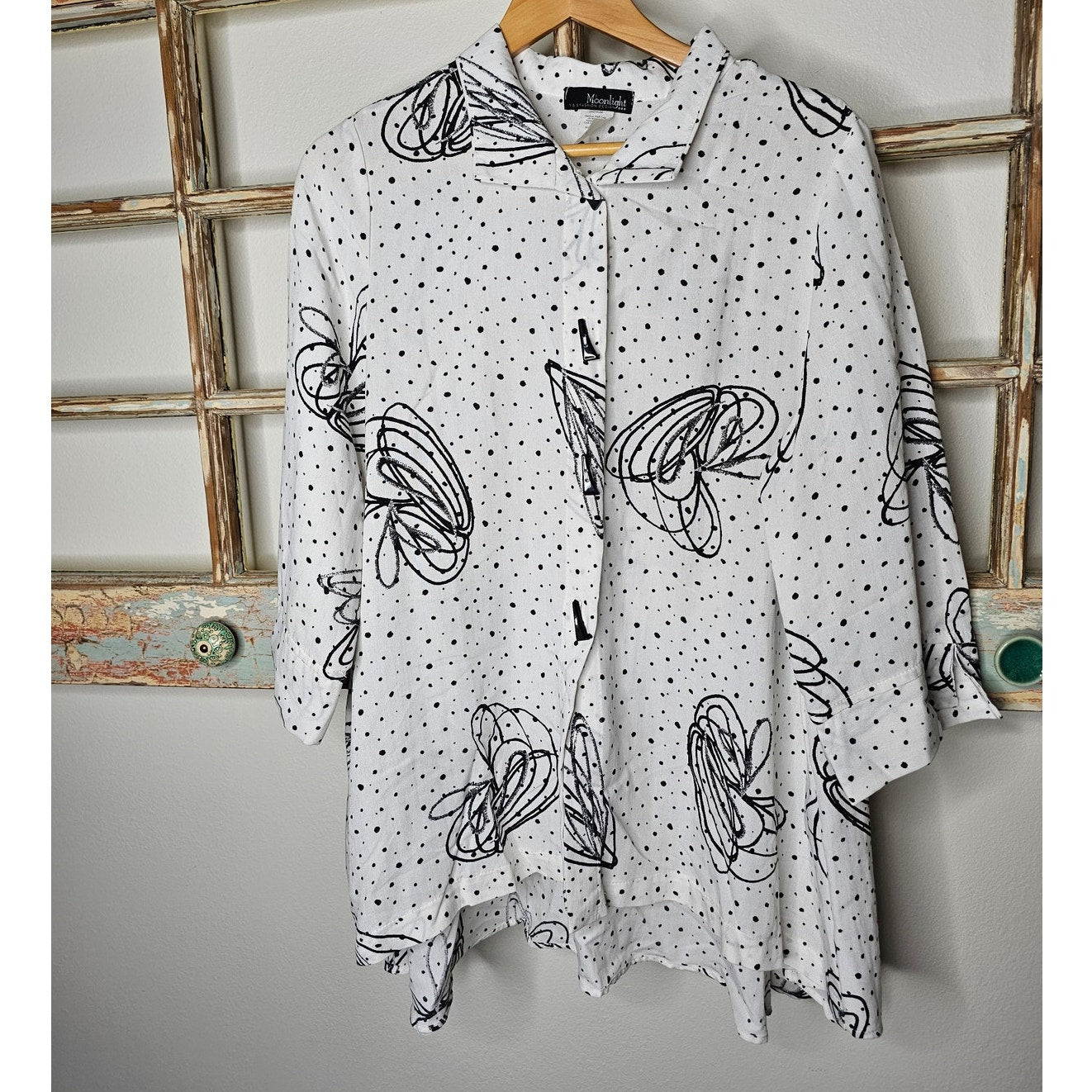 Vintage Button Up Artsy Black & White Top 1/2 Sleeves ladies size Large
