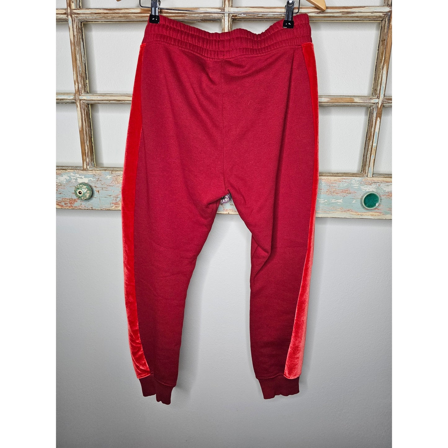 Ivy Park Red Joggers Sweatpants Chili red Velour side Panel Size Small