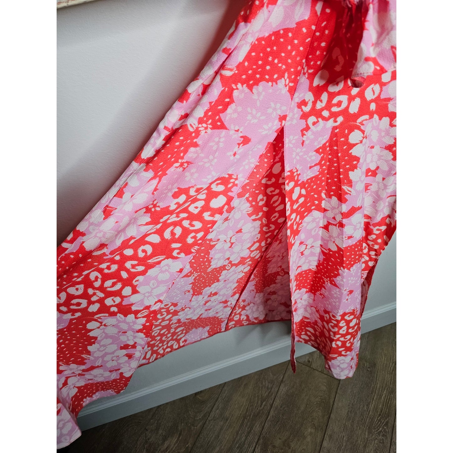 NWT ASOS Plunge Batwing Maxi Dress Pink Splice Print Ladies size 4