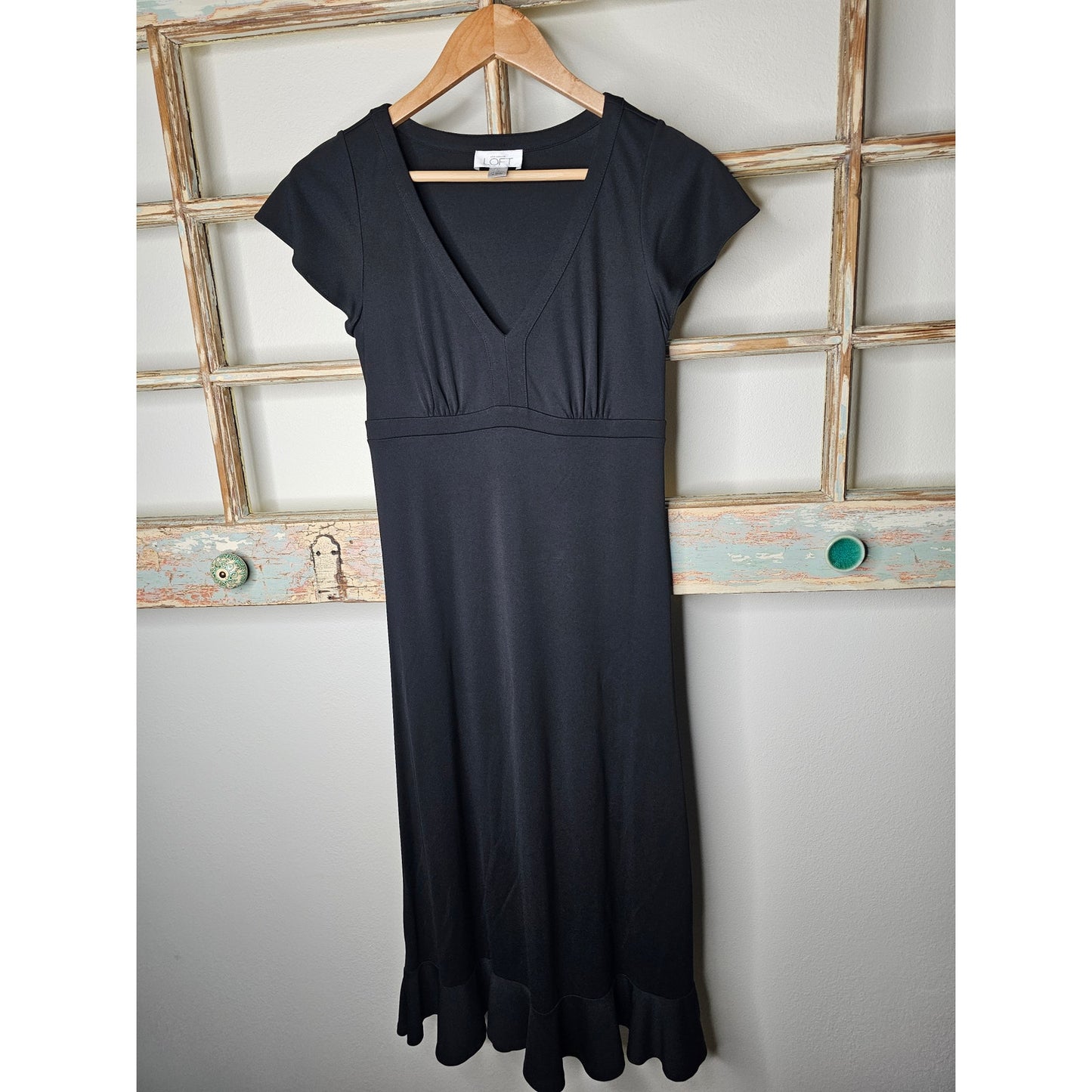 Loft Ann Taylor Black Short Sleeve Straight Dress Ladies Size 4