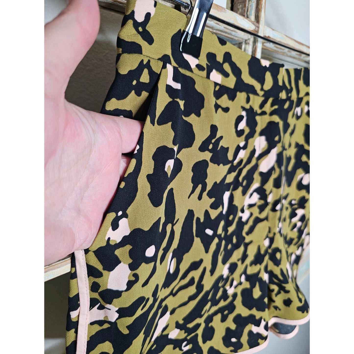 TopShop Cheetah Leopard Animal Print Pockets Silky Shorts Size 6