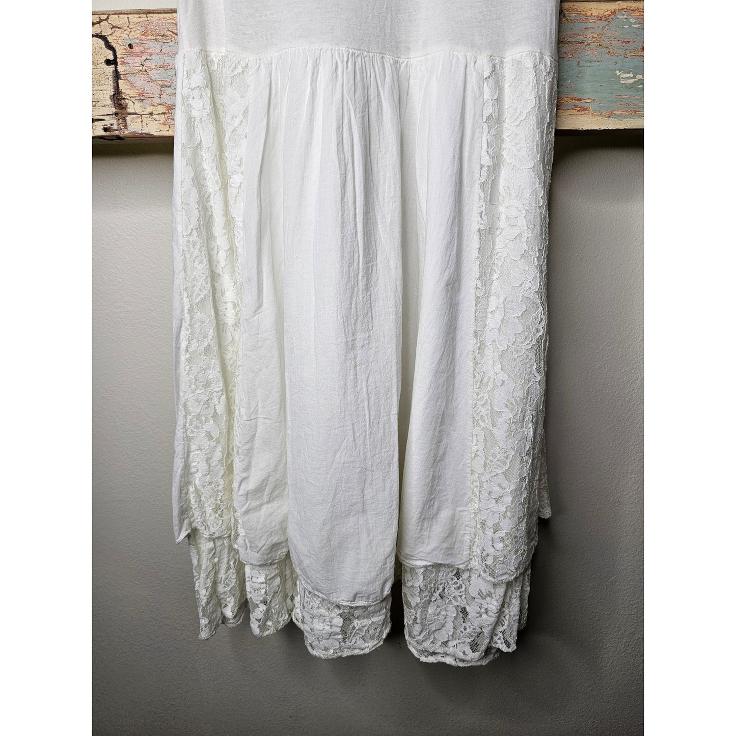 NWT Vasna Italian Made White Midi Dress with Lace ladies size Large