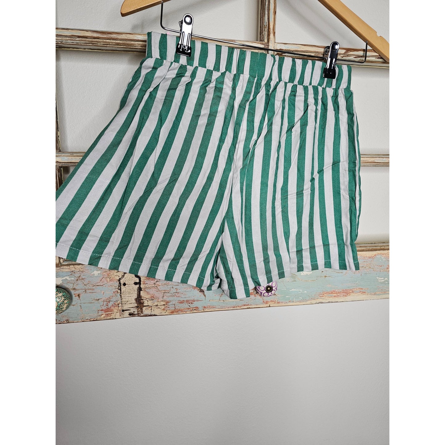 NWT Green & White Malibu Tennis Club Striped Shorts Ladies Size Small