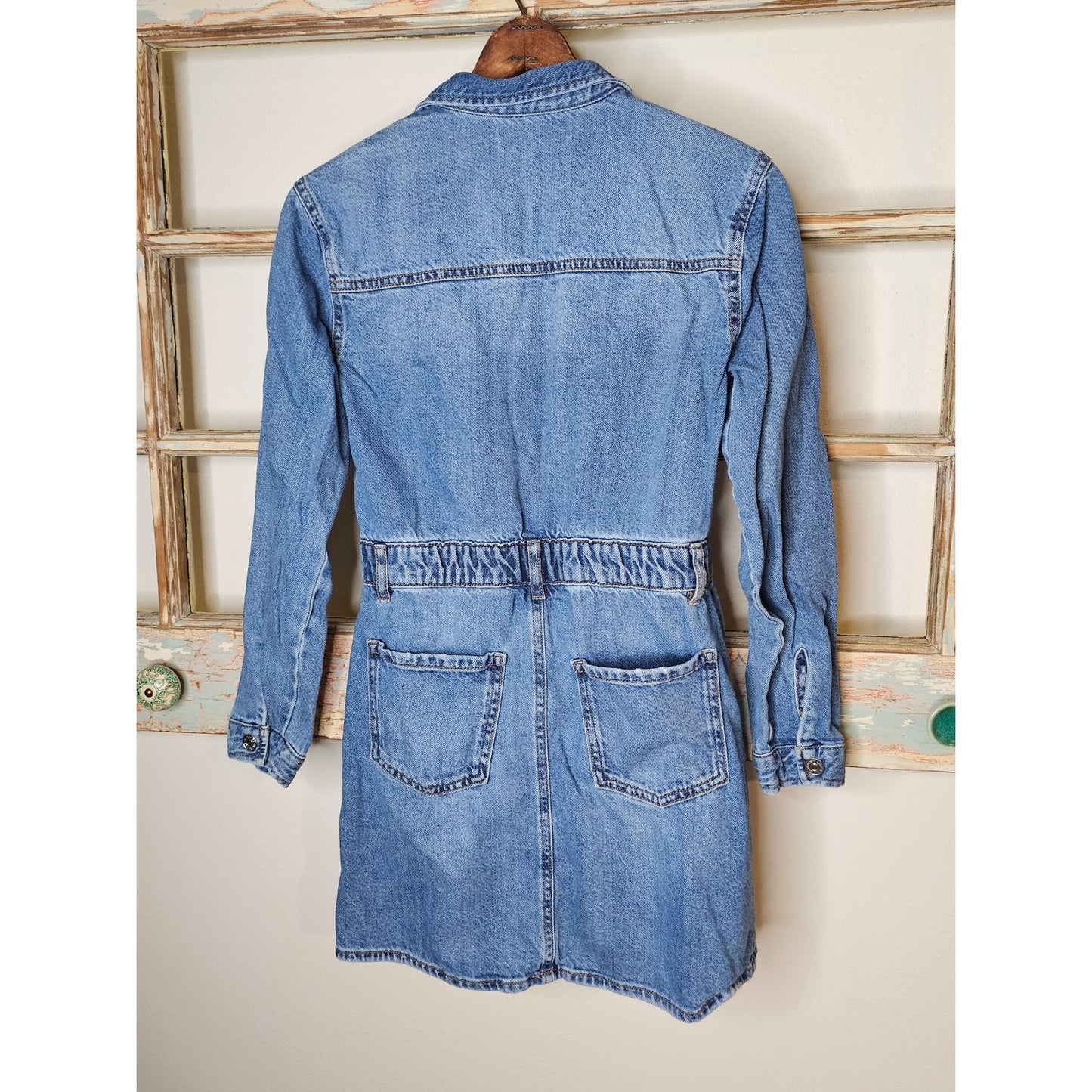 Zara girls medium wash denim mini dress in size 11/12 / 152