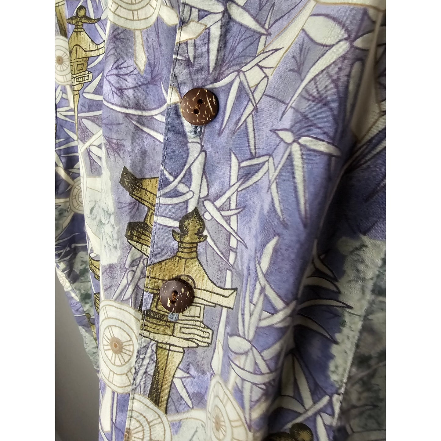 The Hawaiian Original Men's Button Up Shortsleeve Top Size XL