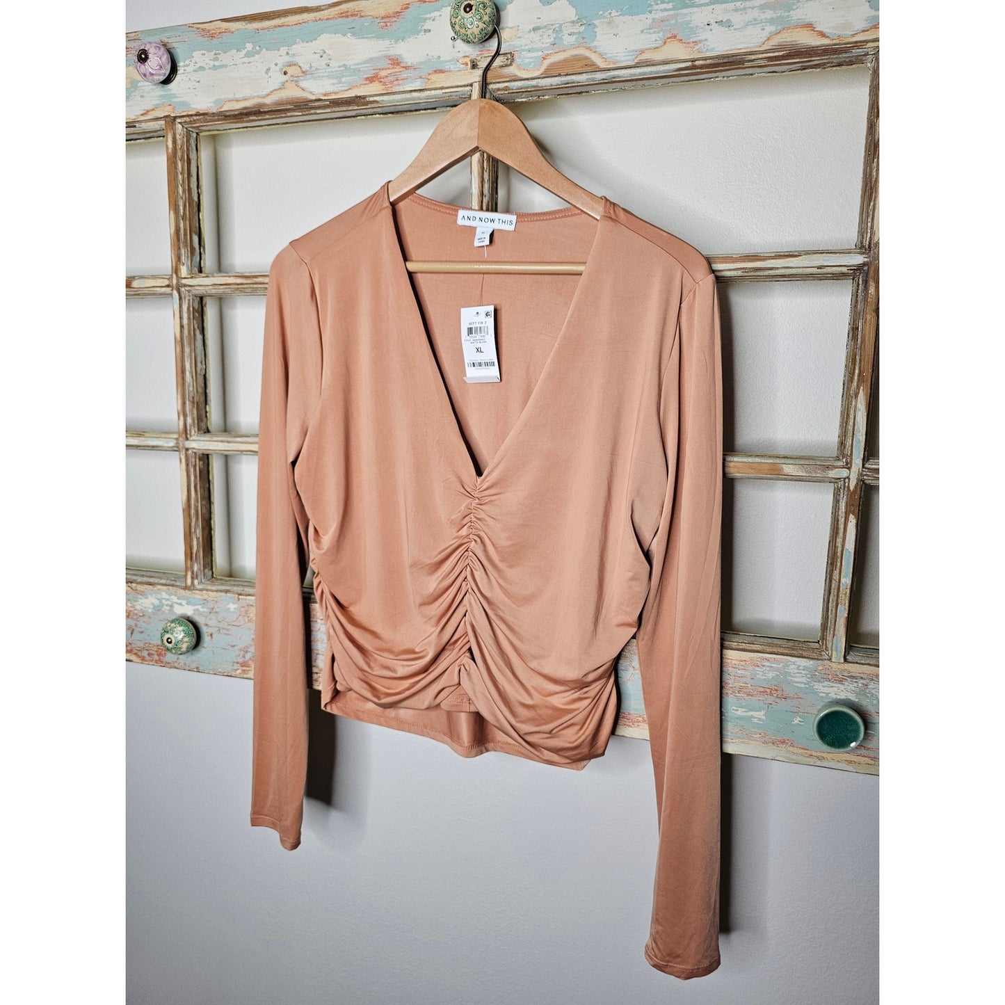 NWT AND NOW THIS Long sleeve Ruched front ladies blouse size XL