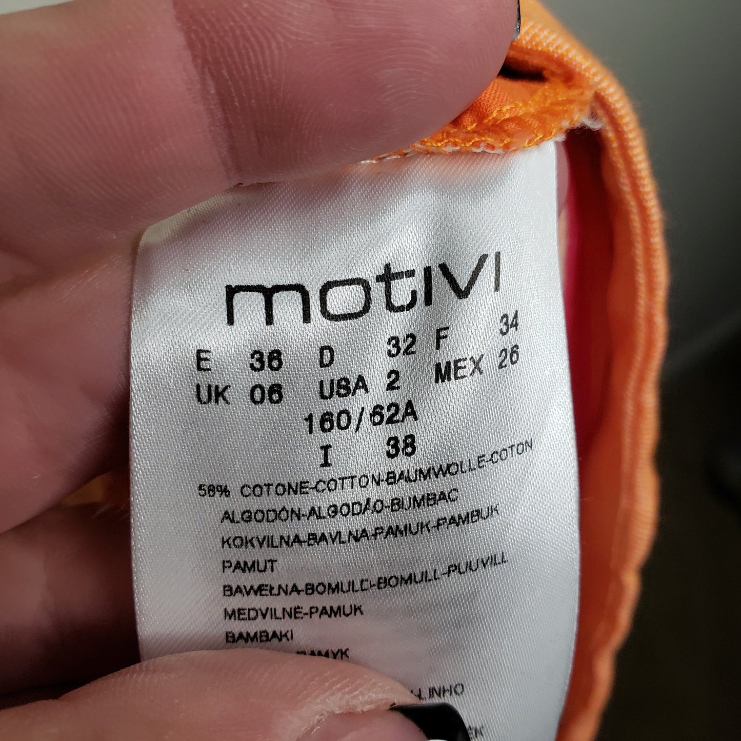 Motivi Italian Made Linen sherbert Shorts ladies size 2