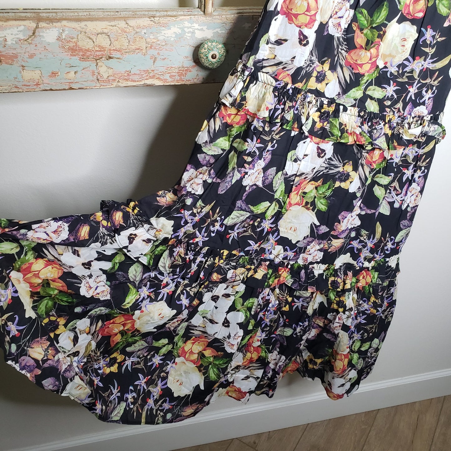 NWT Floral Tiered Midi Sundress with adjustable Straps by INC ladies size Small