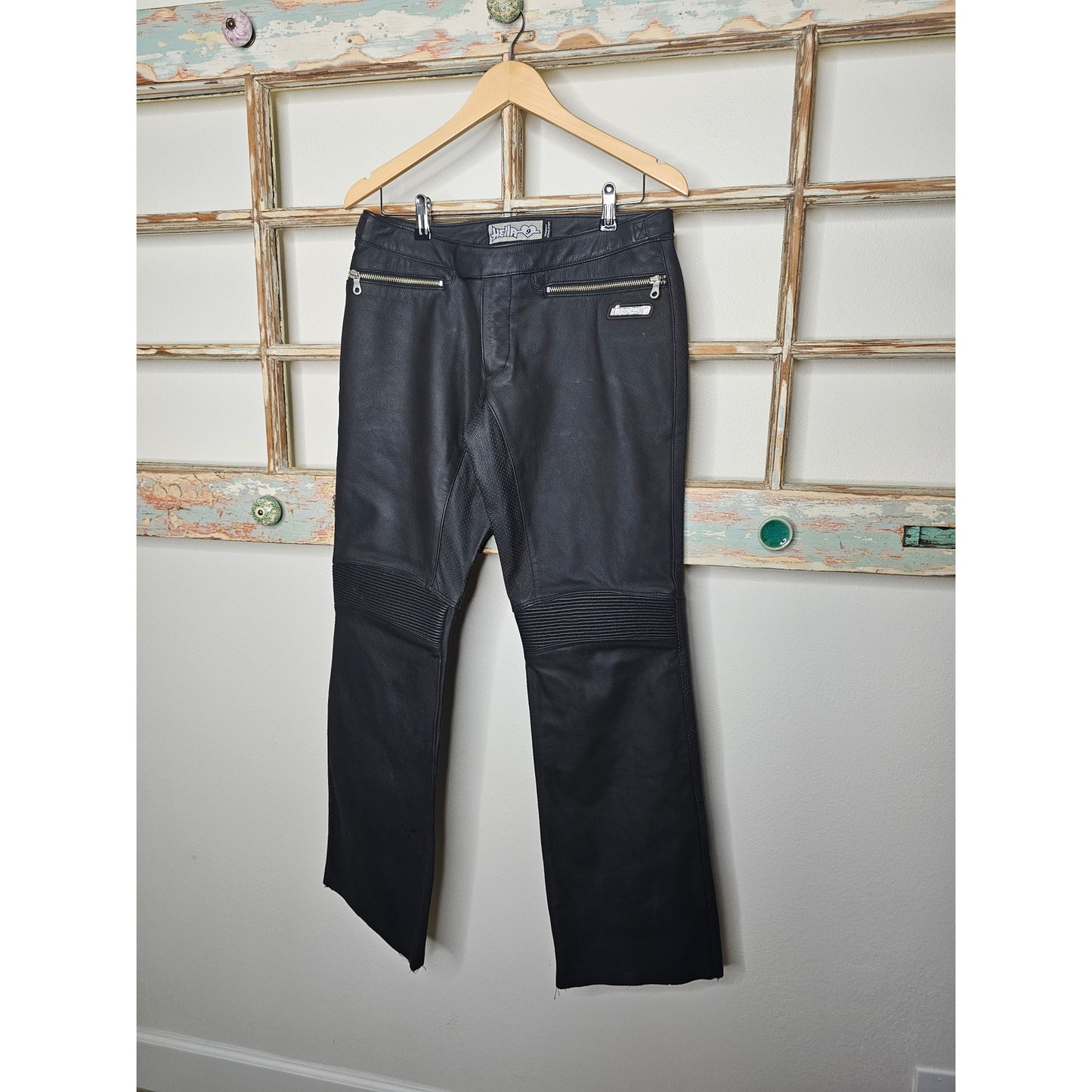 Icon Hella Ladies Motorcycle Street Riding Leather Pants size 9