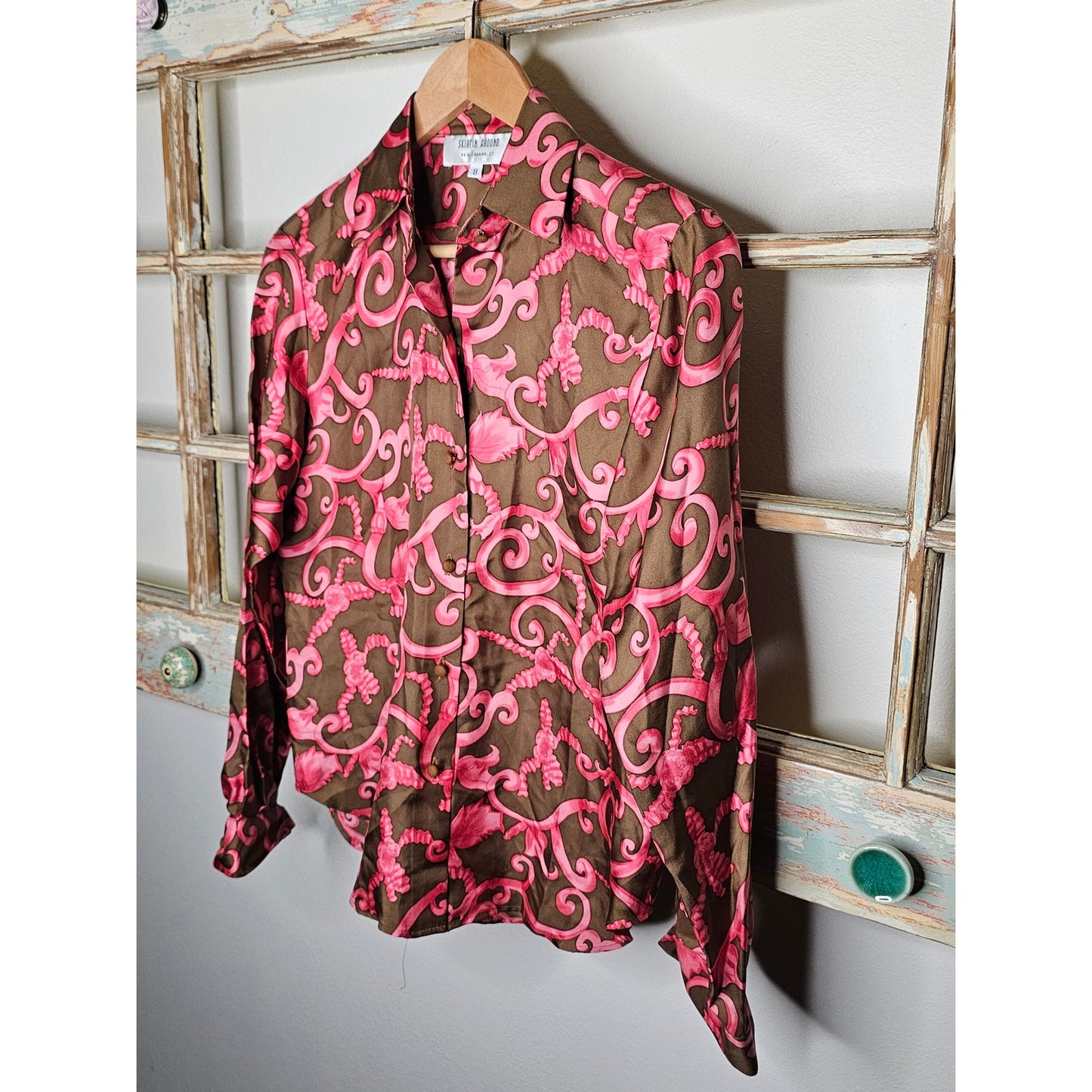 Skirtin Around Ornate Design Button Up Blouse Ladie size 8