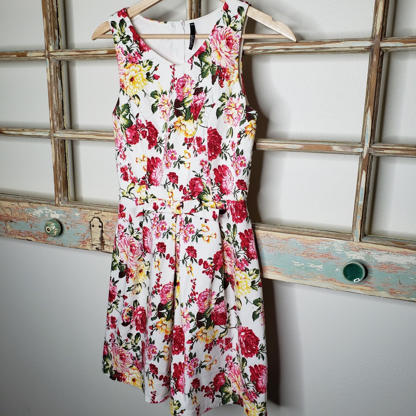 Lulus Floral fit & Flare sleeveless dress ladies size small