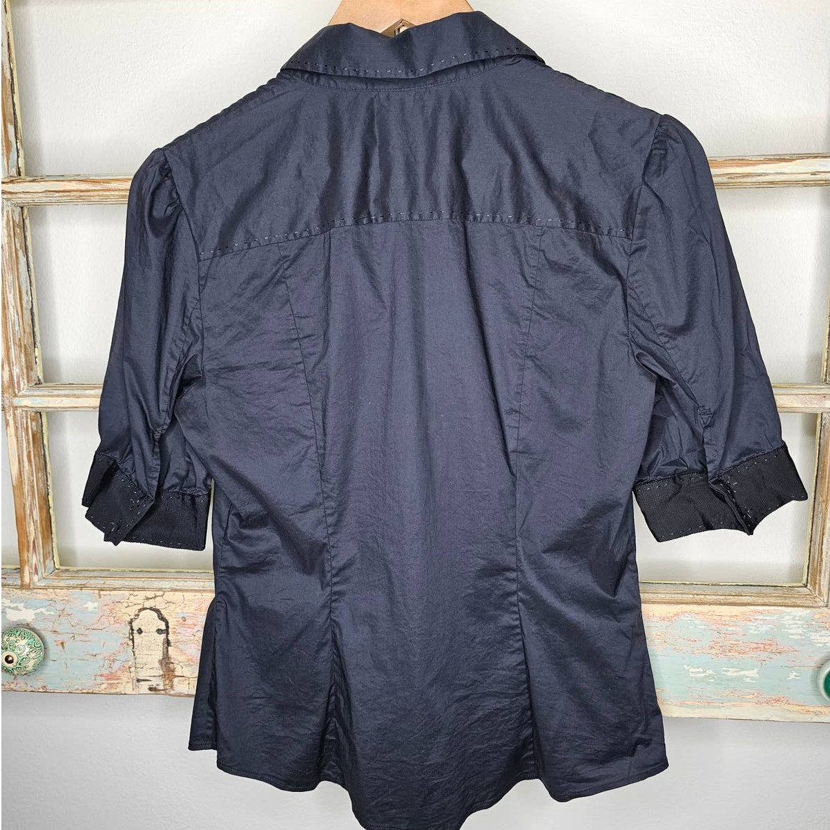 Magaschoni Black Snap up short sleeve blouse Ladies size Medium