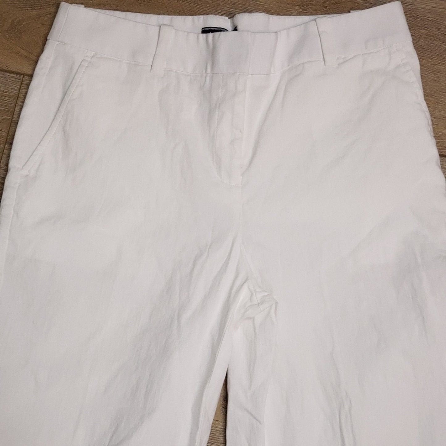 Lands End sz. 8 linen/ cotton white pants