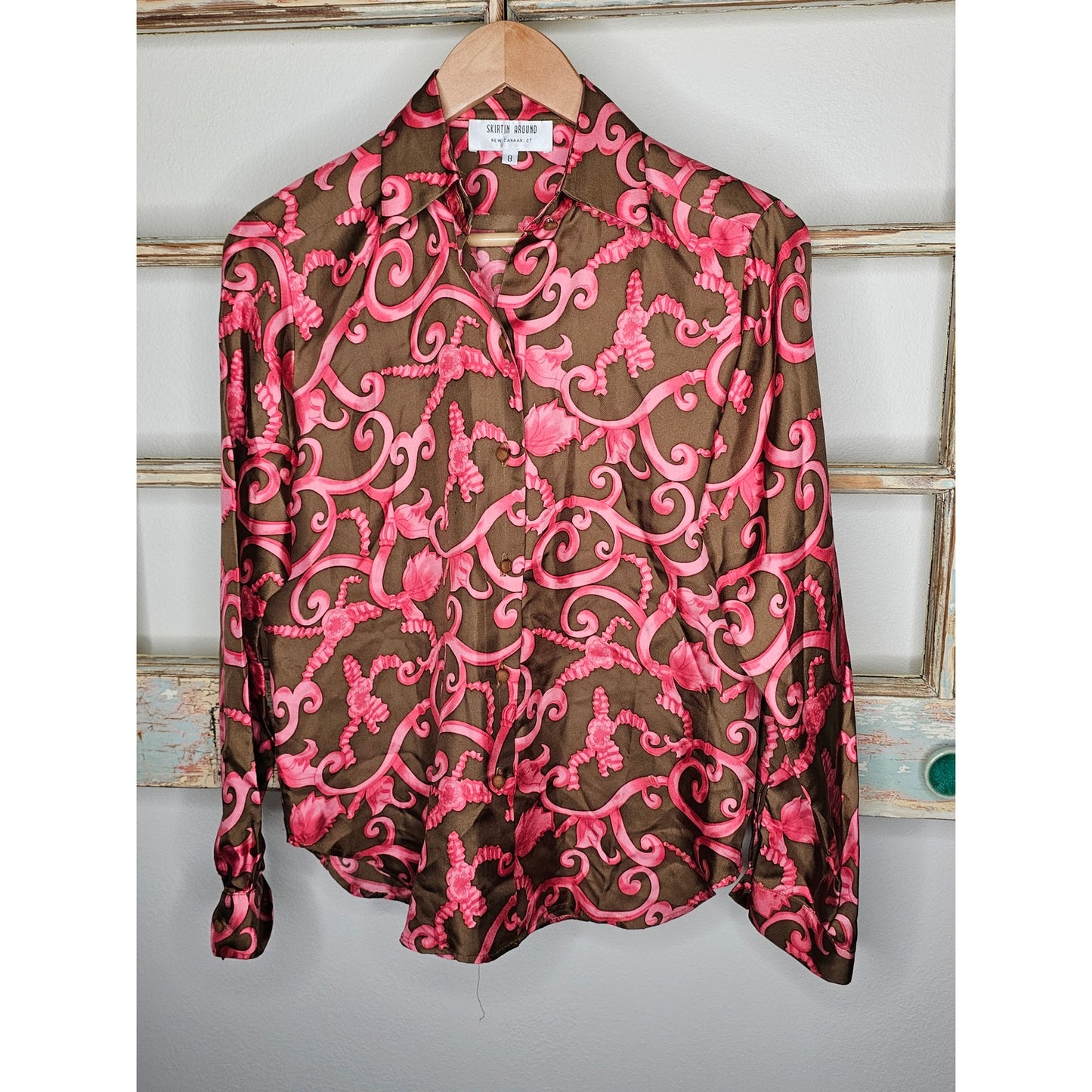 Skirtin Around Ornate Design Button Up Blouse Ladie size 8