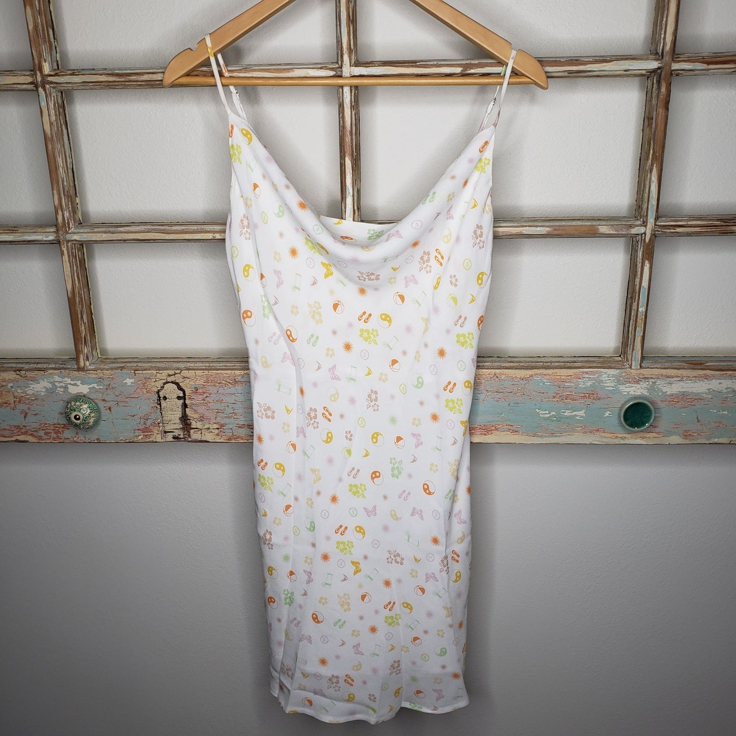 Elodie Ladies Summer Dress size Medium with swooping neckline