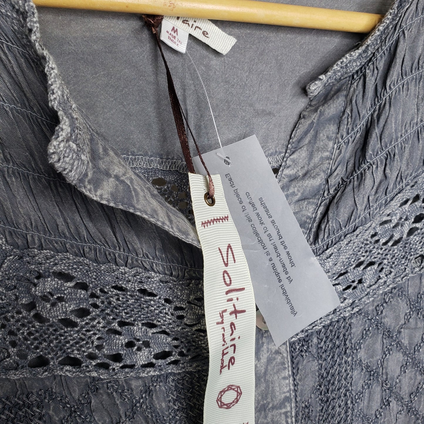 Solitaire BOHO lightweight grey top ladies size medium NWT