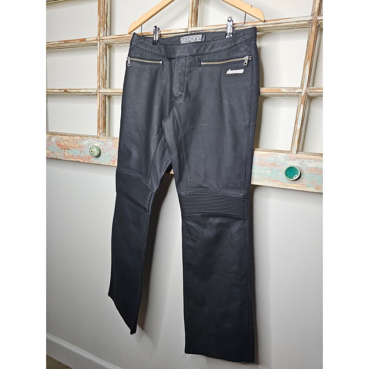 Icon Hella Ladies Motorcycle Street Riding Leather Pants size 9