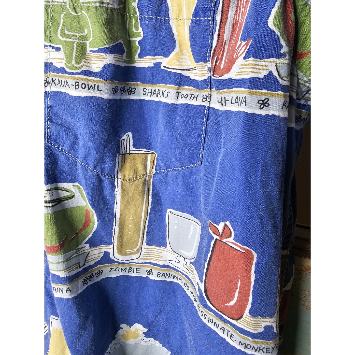 Kahali Hawaiian Shirt Tropical Drinks Button Up Short-Sleeve Size Large