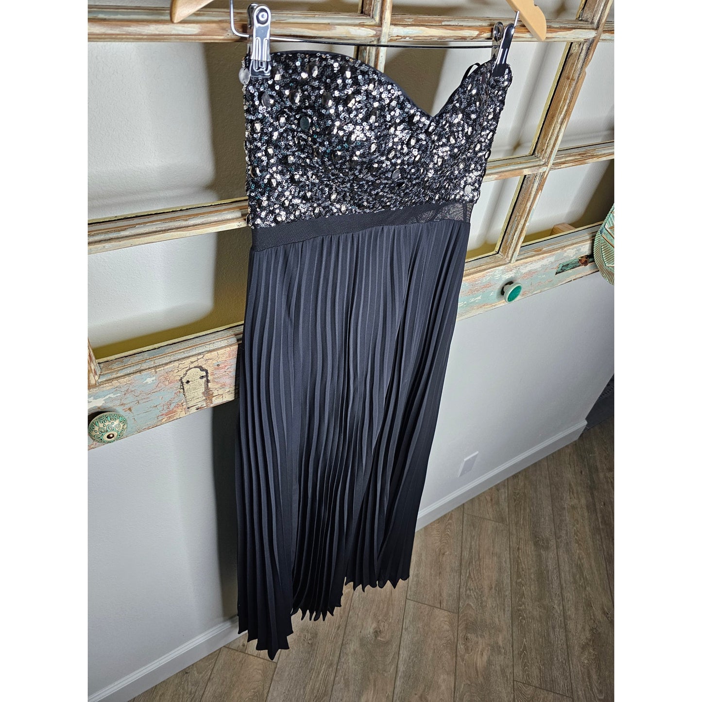 Strapless Sequin Full Length Gown Dress by Aqua Ladies Size 6