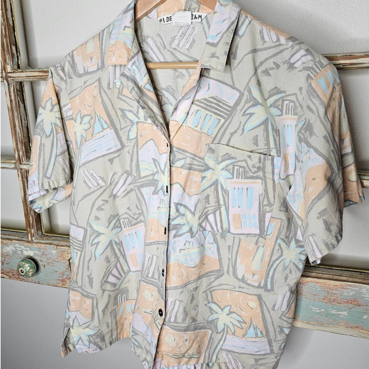 Vintage muted 80's Tropical button up ladies size medium
