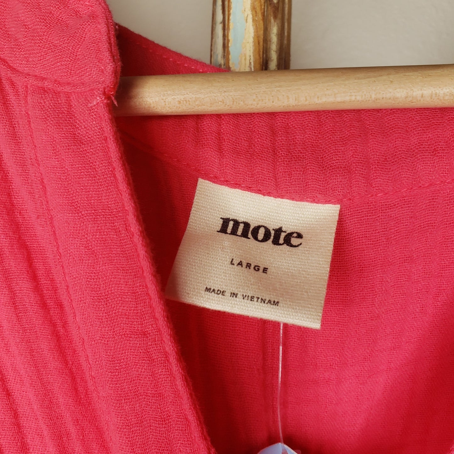 Mote NEW Hot Pink gauzy short sleeve lightweight top size large