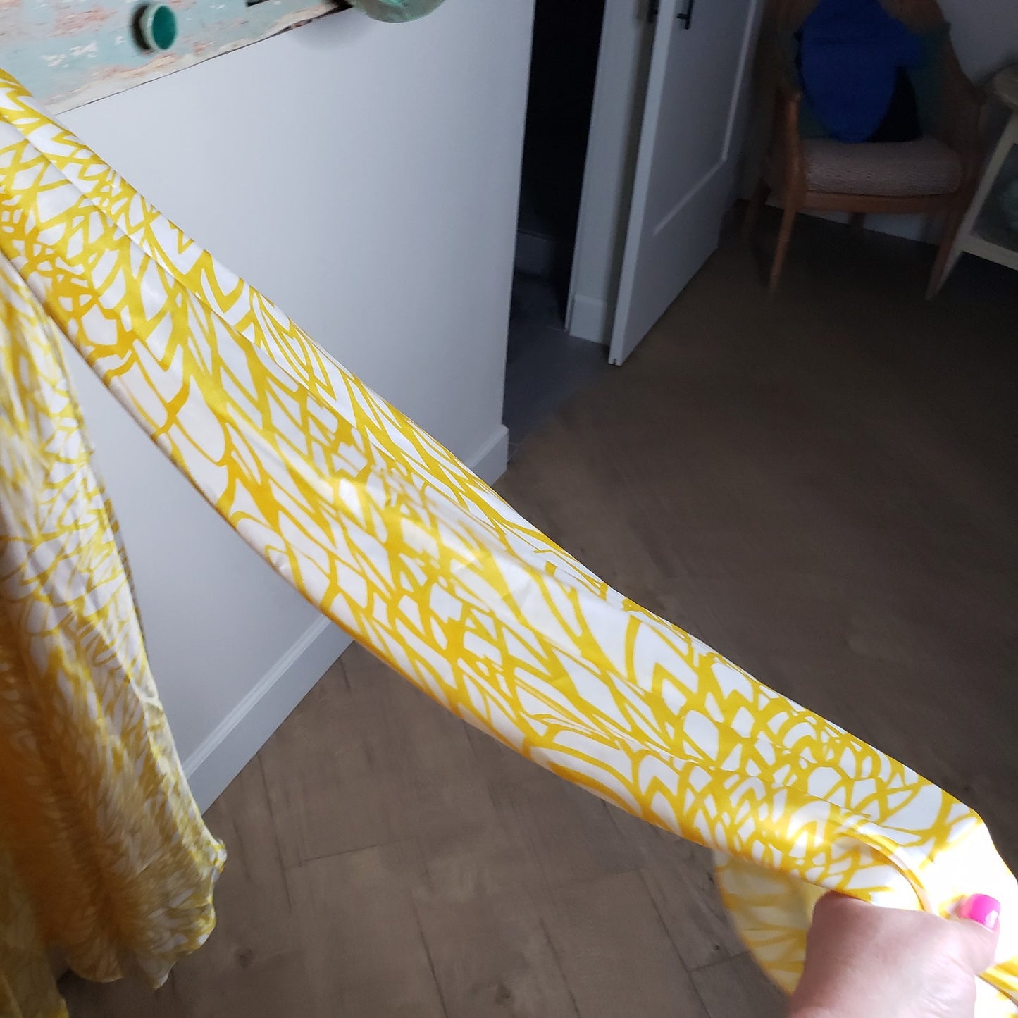 Morgan & C Yellow and White Dress with Crystal Neckline size 1/2