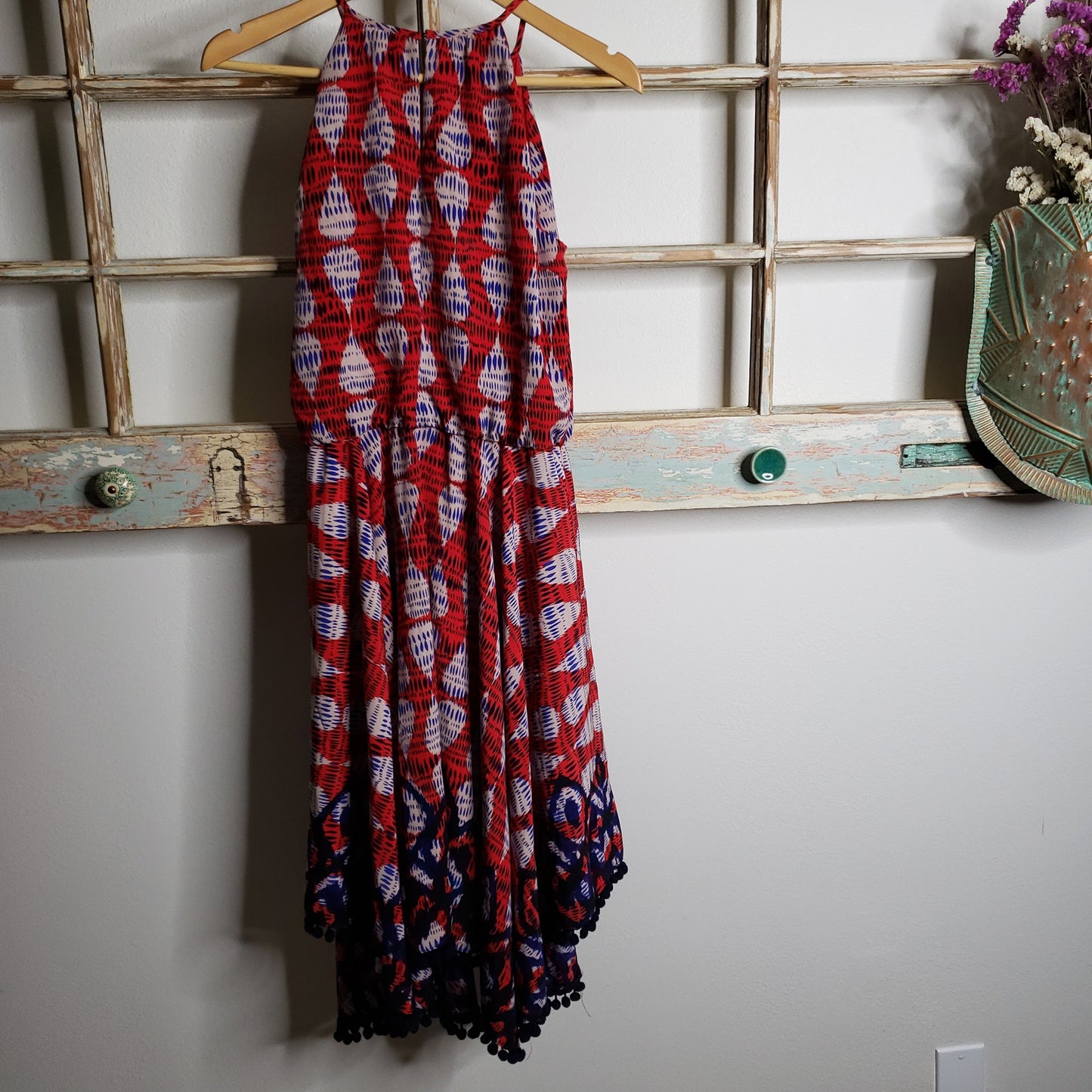 Maggy London handkerchief Hem ladies size 2 halter style dress
