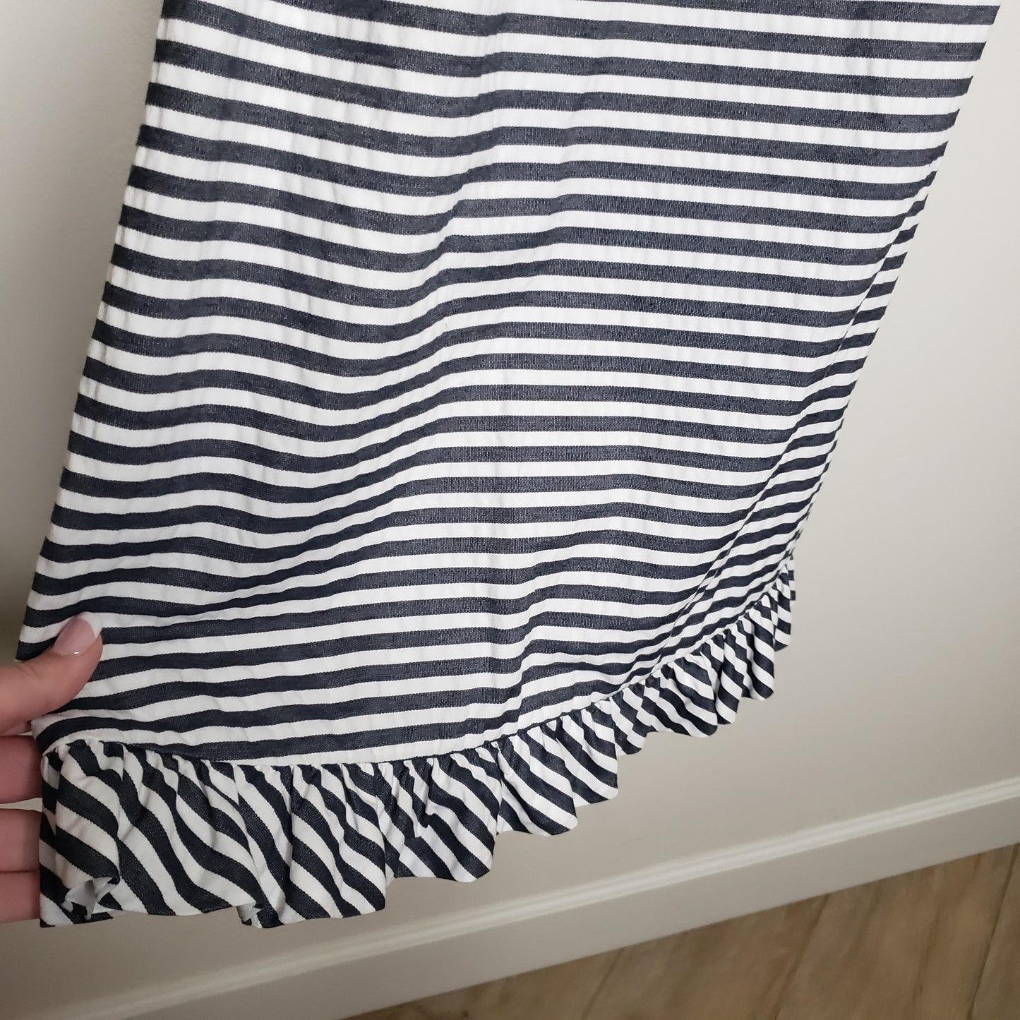 Kate Spade New York navy blue striped seersucker dress ladies size 4