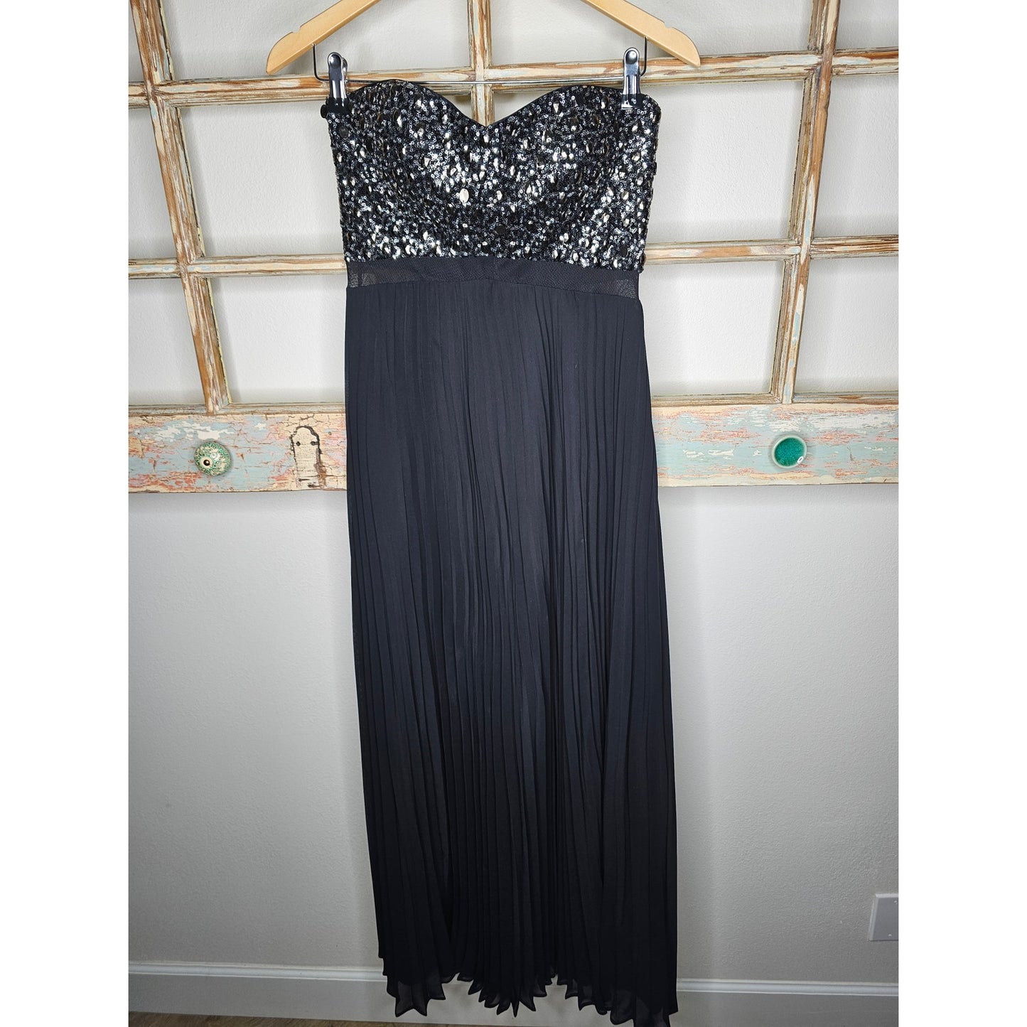 Strapless Sequin Full Length Gown Dress by Aqua Ladies Size 6