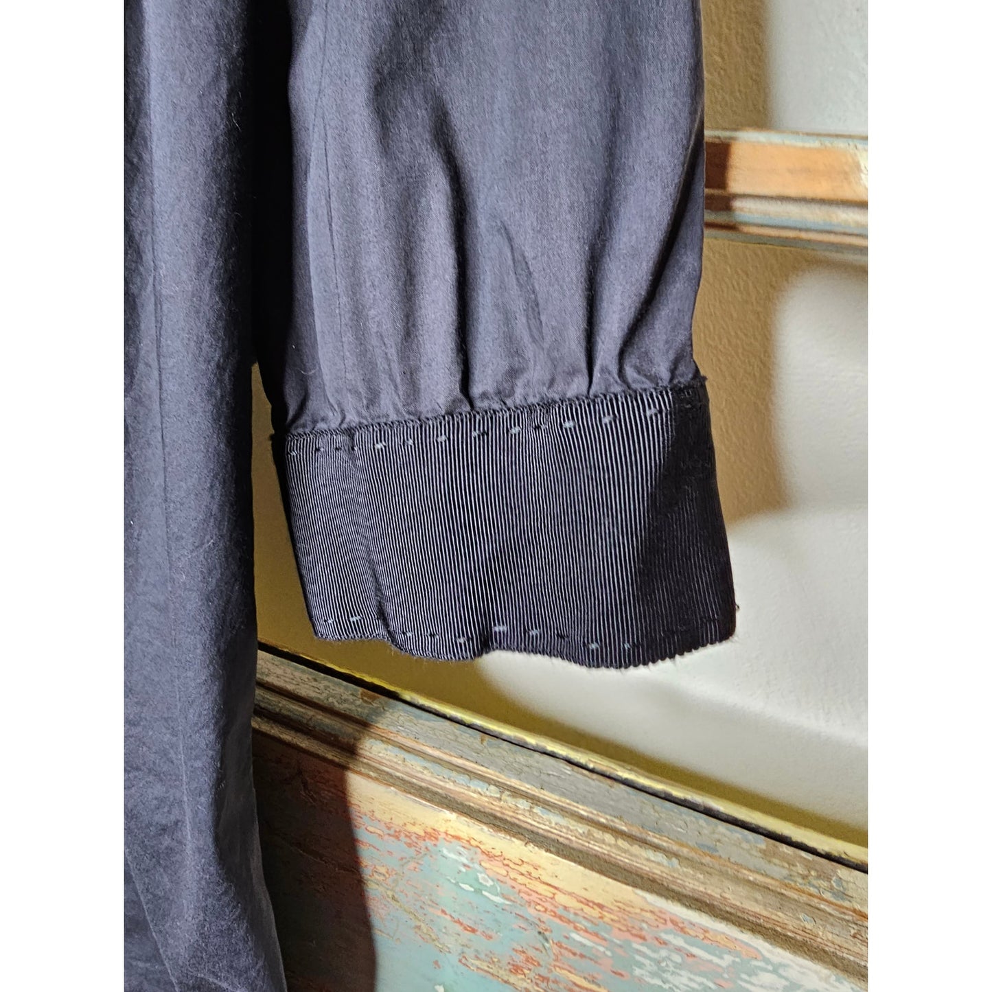 Magaschoni Black Snap up short sleeve blouse Ladies size Medium