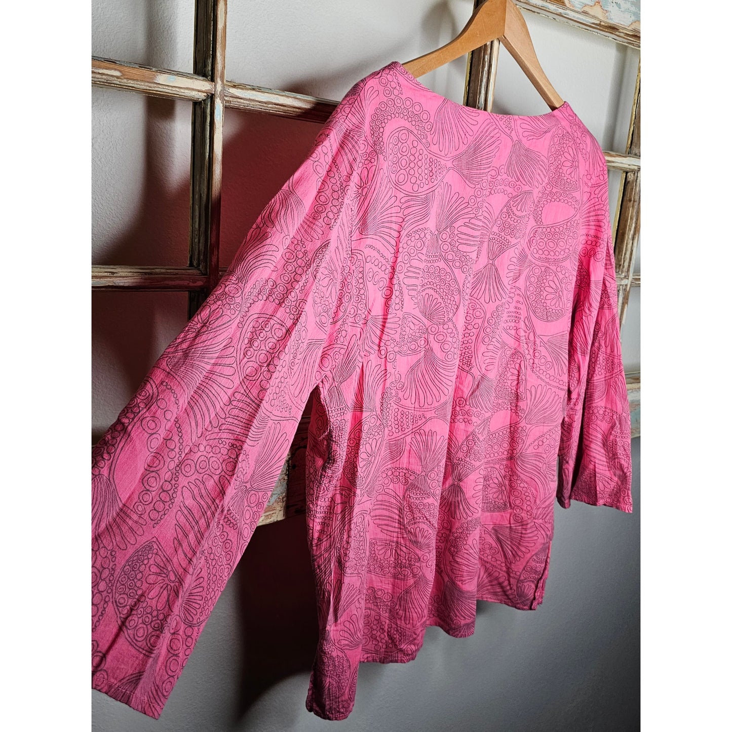 Icantoo Pink Lightweight Tunic with abstract doodle design size Large