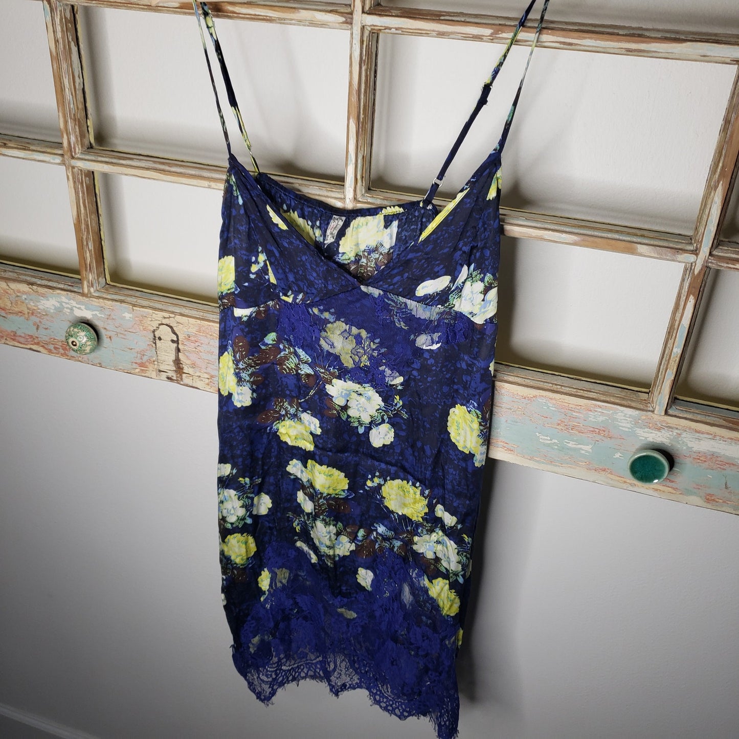 Free People Navy floral Dress with lace ladies size large