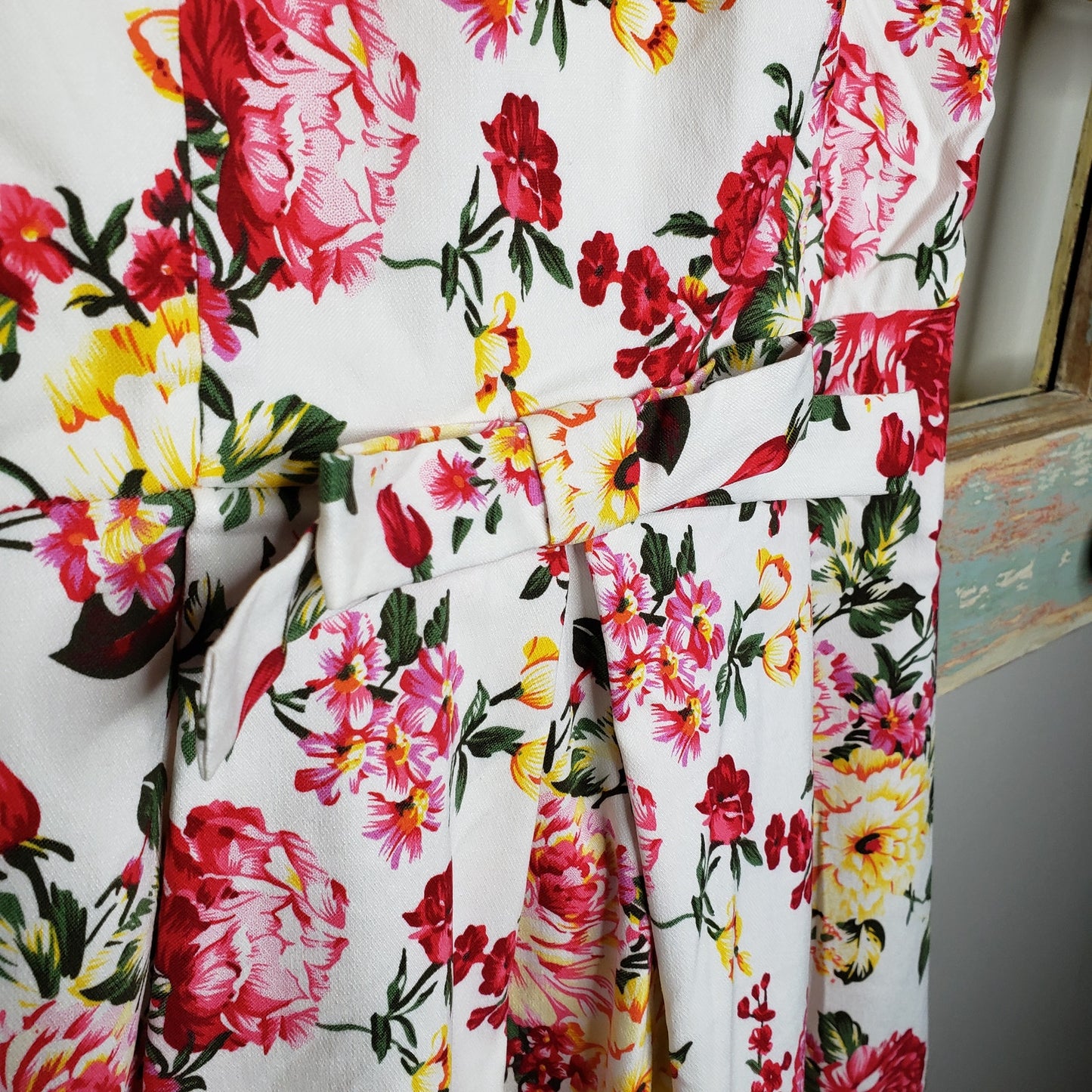Lulus Floral fit & Flare sleeveless dress ladies size small