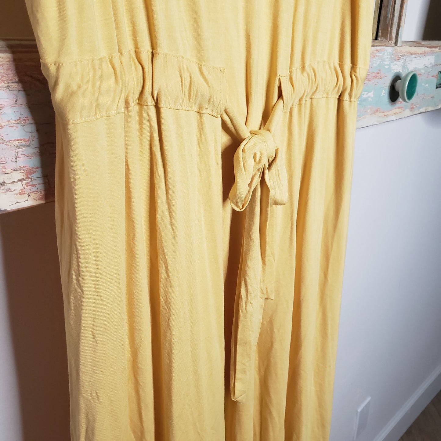 Gap NWOT Sleeveless Drawstring Midi dress with handkerchief hem size large