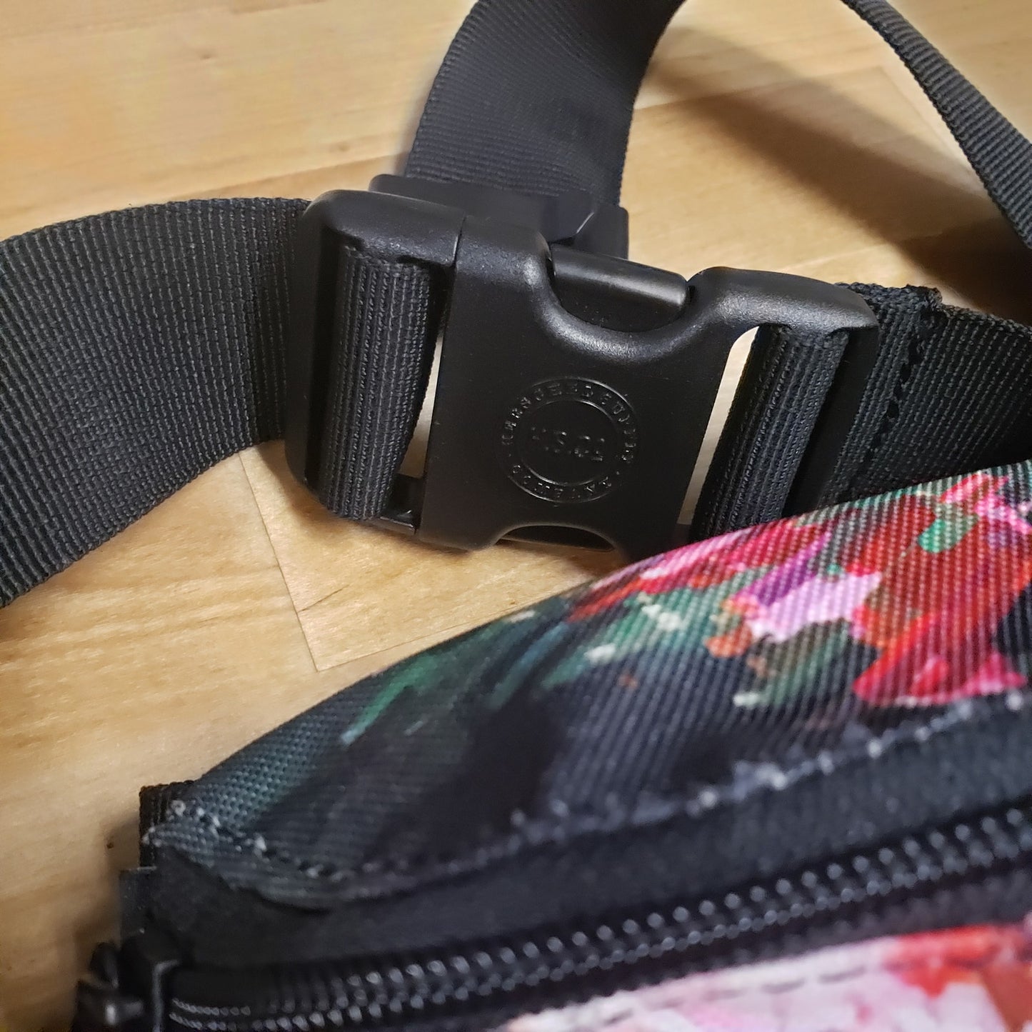 Herschel Hip Pack In Sunflower Field Print no signs of wear