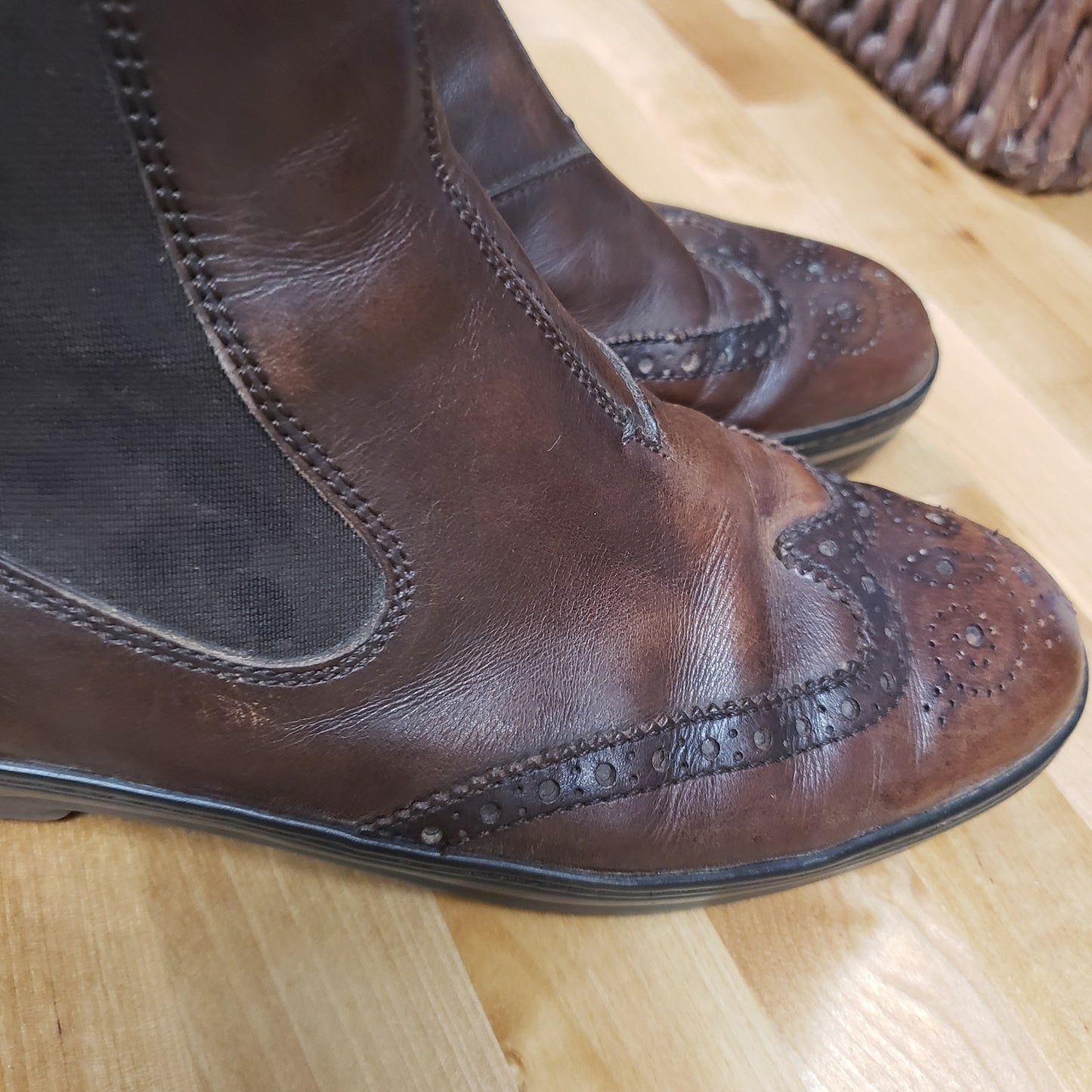 Tod's Wingtip Chelsea Boot for Womens shoe size EU 38 US 8