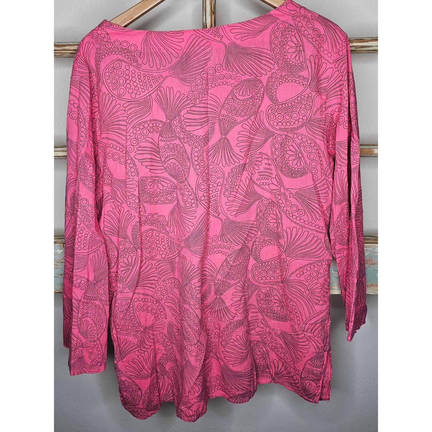 Icantoo Pink Lightweight Tunic with abstract doodle design size Large
