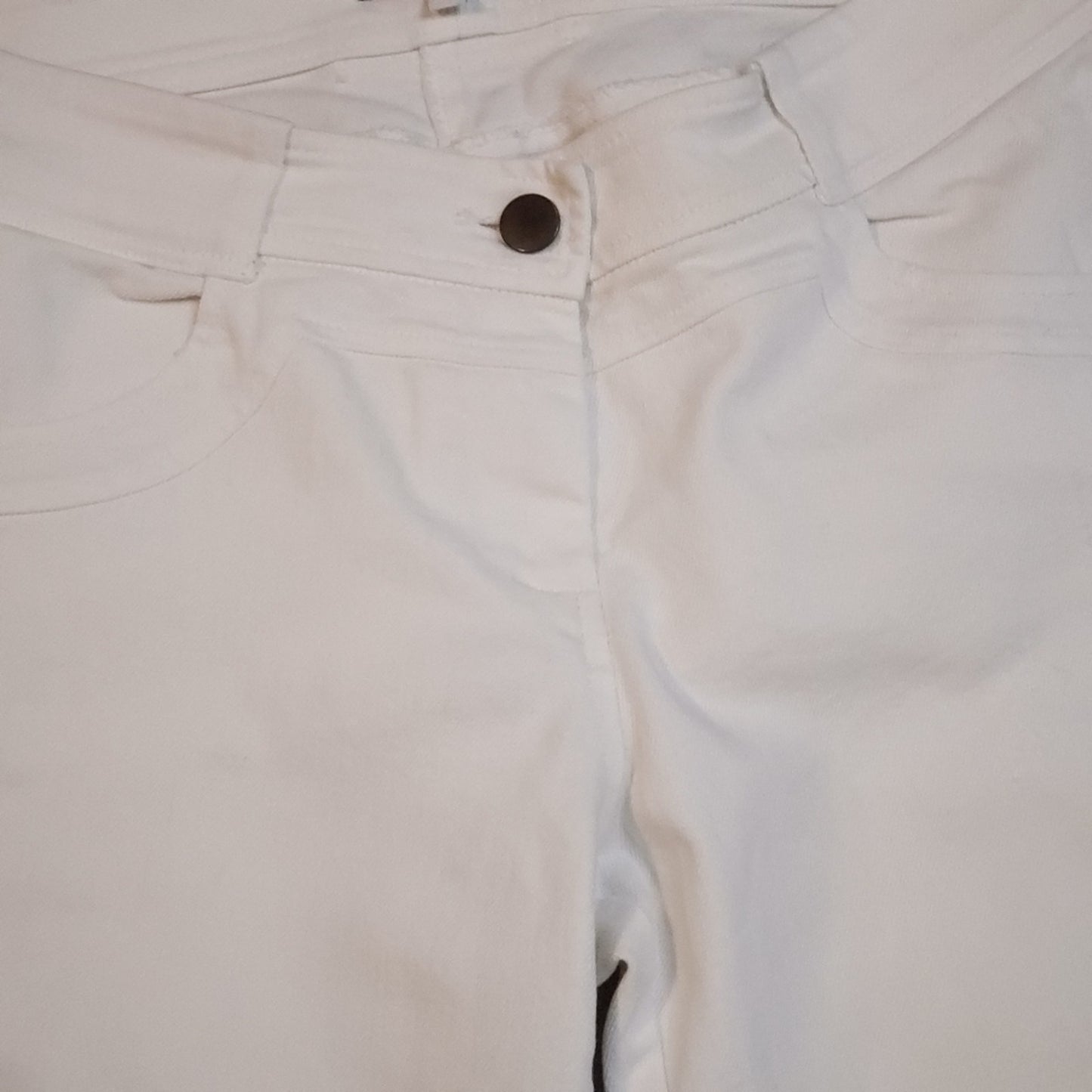 Emerson Fry size 4 Tapered white denim jeans with ankle zipper