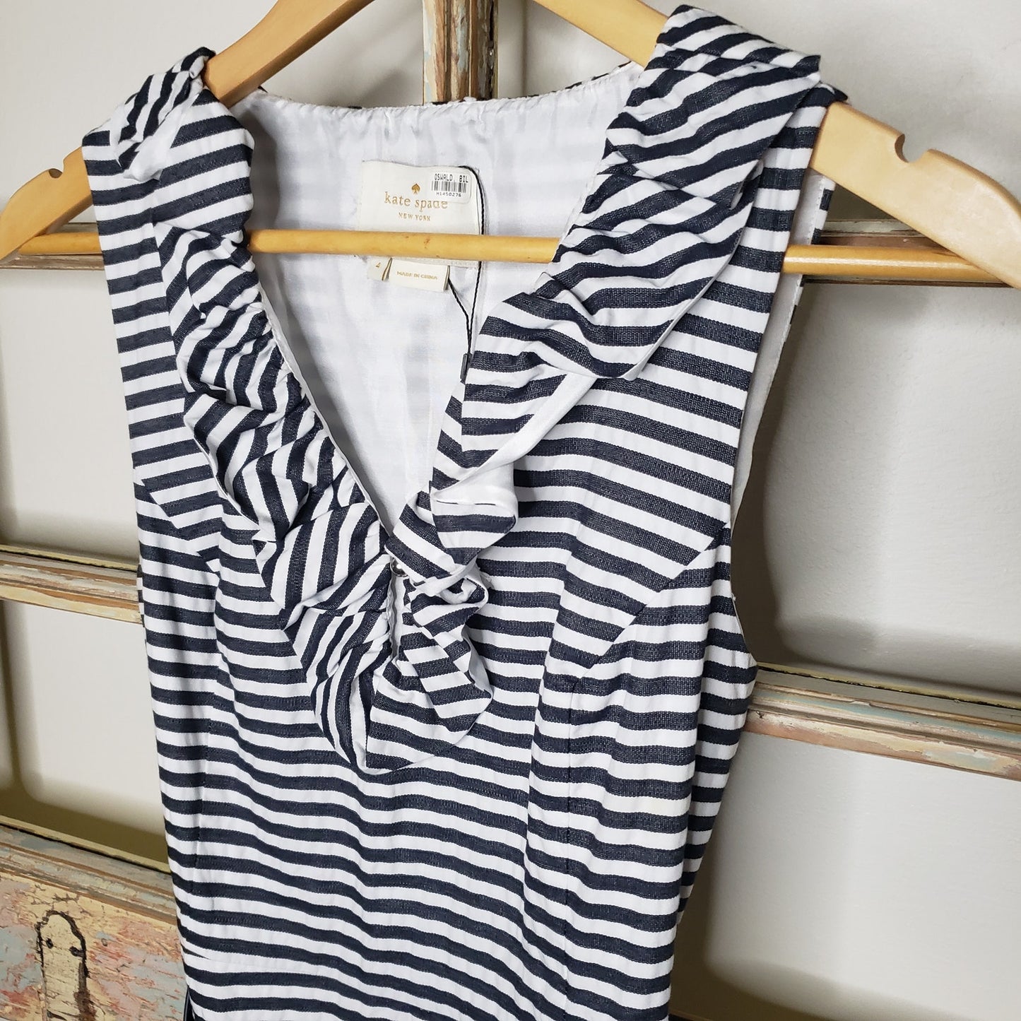 Kate Spade New York navy blue striped seersucker dress ladies size 4